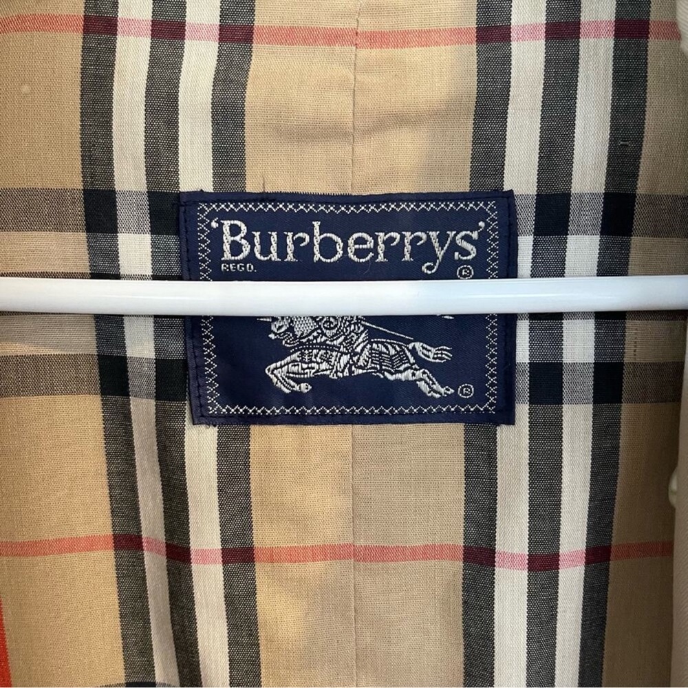 Burberry Vintage Women's Tan Cotton Long Trench Coat w/ Belt (10 L) - Picture 3 of 15